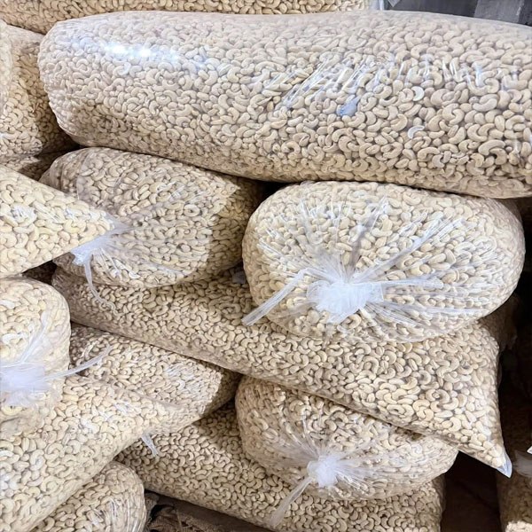 Hạt điều không vỏ 449k /10KG